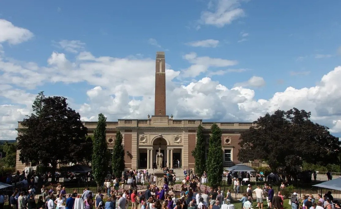 holycross2 Envision hotels photo